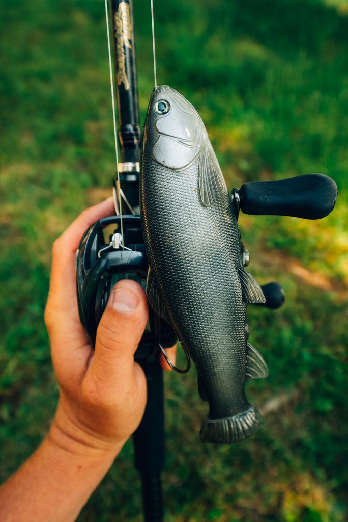 DEFIANT 210 8.25" Swimbait Ghost Silver Shad